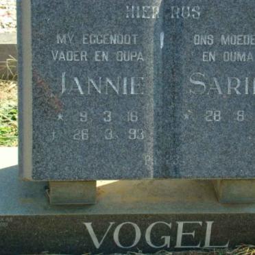 VOGEL Jannie 1918-1993 &amp; Sarie 1918-