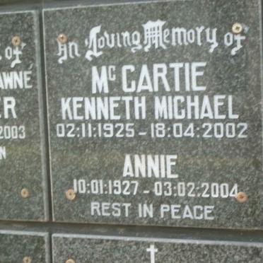 McCARTIE Kenneth Michael 1925-2002 &amp; Annie 1927-2004