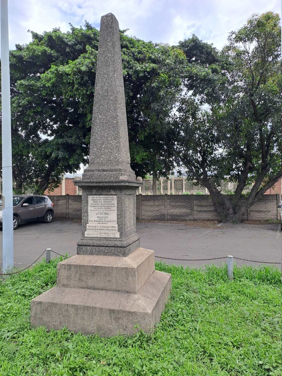 1. Overview - Battle of Congella monument / Oorsig - Slag van Congella monument