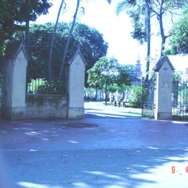 1. Entrance to the cemetery