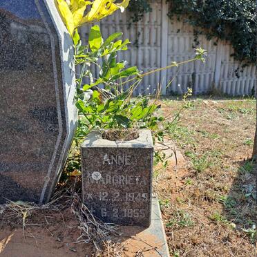? Lourens Johannes 1951-1995 & Margrieta Anne 1949-1955 _2