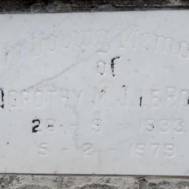 ROUX Dorothy M., le 1933-1973