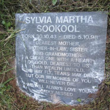 BRUYNS Maureen, le 1920-1979 :: SOOKOOL Sylvia Martha 1943-1998