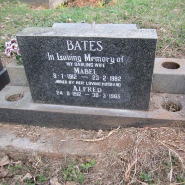 BATES Alfred 1912-1985 &amp; Mabel 1912-1982