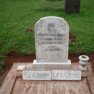 BESTEL Marie Beatrice Jeanne, de MAUDAVE nee SERGENT PASQUET -1957 :: PASQUET F.L.S. -1927 :: PASQUET B.M.B.S. -1952