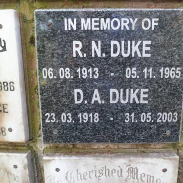 DUKE R.N. 1913-1965 &amp; D.A. 1918-2003