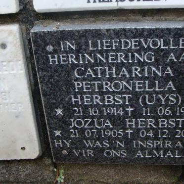 HERBST Jozua 1905-2002 &amp; Catharina Petronella UYS 1914-1991