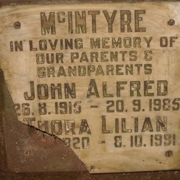 McINTYRE John Alfred 1915-1985 &amp; Thora Lilian 1920-1991