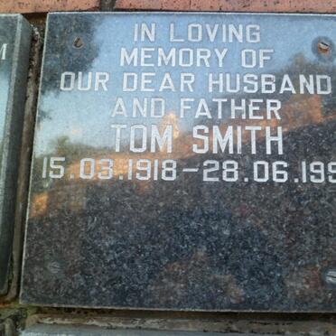 SMITH Tom 1918-1991