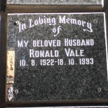 VALE Ronald 1922-1993