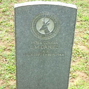 DANIEL E.M. -1944