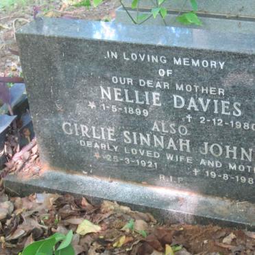 DAVIES Nellie 1899-1980 :: JOHNSON Girlie Sinnah 1921-1982