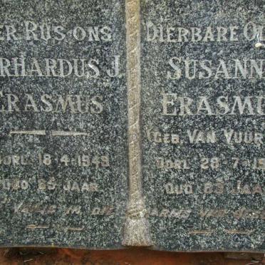 ERASMUS Gerhardus J. -1949 &amp; Susanna VAN VUUREN -1948