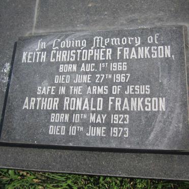 FRANKSON Arthur Ronald 1923-1973 :: FRANKSON Florence Catherine 1933-2005 :: FRANKSON Keith Christopher 1966-1967