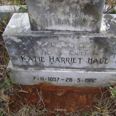 HALL Harry M. 1921-1942 &amp; Joan Althea 1926-1995 :: HALL Katie Harriet 1897-1982