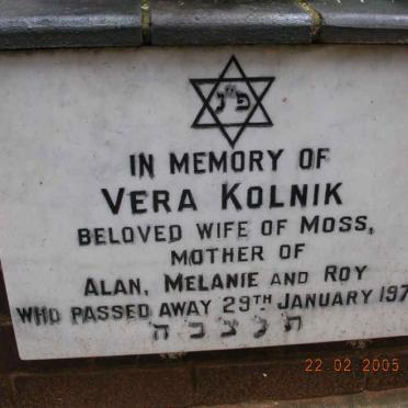 KOLNIK Vera -1979