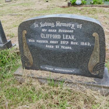 LEAK Clifford -1943