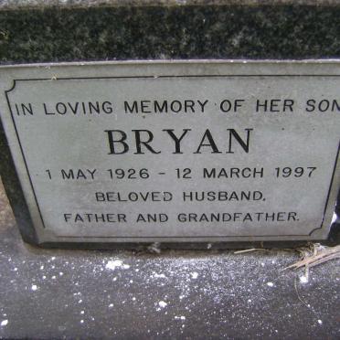 LEWIS Queenie Mildred -1946 :: LEWIS Bryan 1926-1997