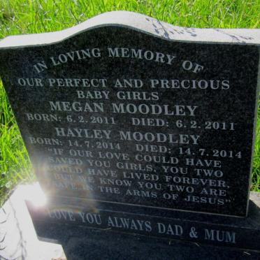 MOODLEY Megan 2011-2011 :: MOODLEY Hayley 2014-2014