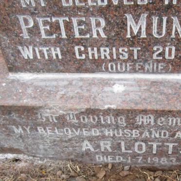 MUNSAMY Peter -1978 :: LOTTS A.R. -1983