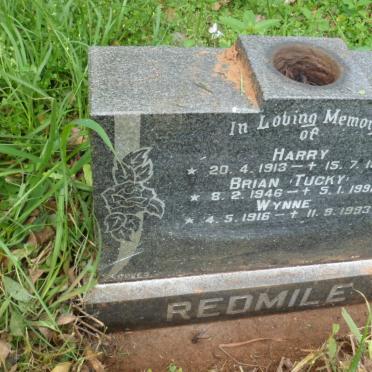 REDMILE Harry 1913-1984 :: REDMILE Wynne 1916-1993 :: REDMILE Brian 1946-1992