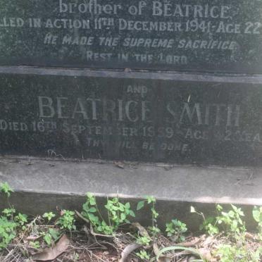 SMITH Percy -1948 :: SMITH Beatrice -1959 :: HARRIS David -1941