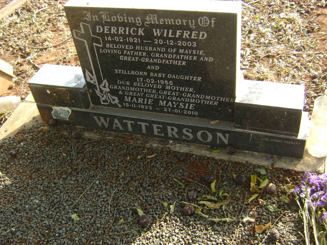 WATTERSON Derrick Wilfred 1921-2003 &amp; Marie Maysie 1923-2010 :: WATERSON Stillborn Baby Daughter 1955