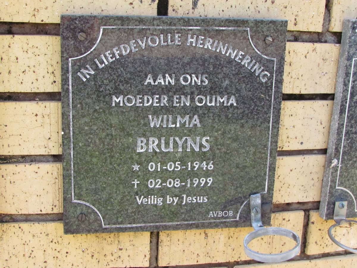 BRUYNS Wilma 1946-1999