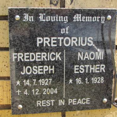 PRETORIUS Frederick Joseph 1927-2004 &amp; Naomi Esther 1928-