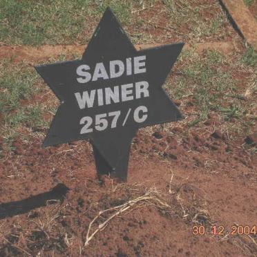 WINER Sadie