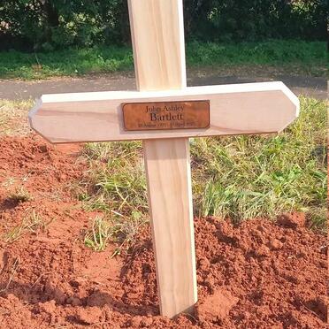 BARTLETT John Ashley 1971-202?