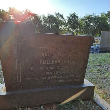 JONES Craig McDougall, FULLER -1977