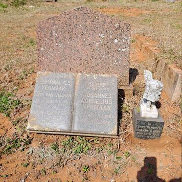 VERMAAK Johannes Cornelius 1911-1983 & Johanna B.S. VAN VUUREN 1919-1957 :: BYRNE Leanne -1977 _1