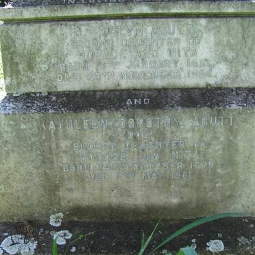 ACUTT Kathleen Dorothy 1879-1961 :: ACUTT A. Evelyn 1881-1956