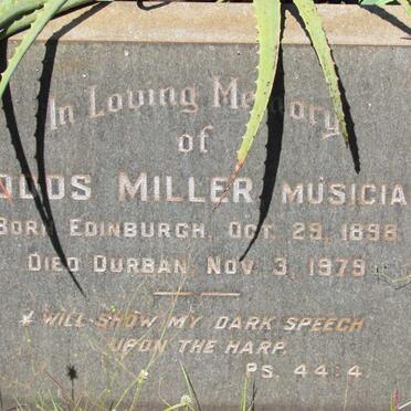 MILLER Dodds 1898-1979 :: KENEALY Alysoun Dodds formerly WHITE nee MILLER 1939-1985