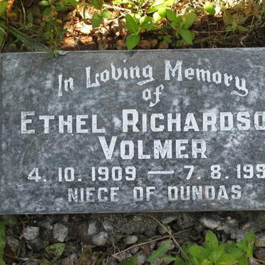 V - Vanne :: Surnames - V