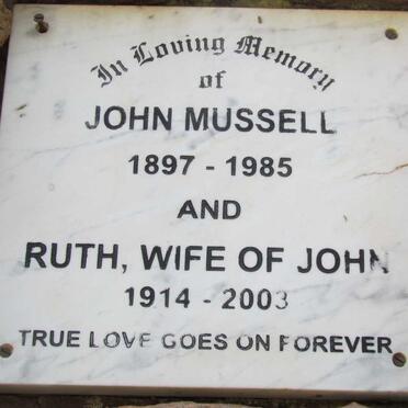 MUSSELL John 1897-1985 &amp; Ruth 1914-2003