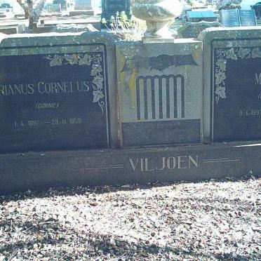 VILJOEN Adrianus Cornelius1897-1959 &amp; Maria 1897-1964