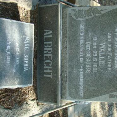ALBRECHT Wallie 1894-1956 &amp; Mabel Sophia 1897-1981