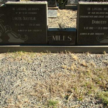 MILLS Louis Arthur 1914-1969 &amp; Dorothy 1912-1993