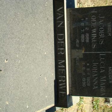 MERWE Jacobus Lodewikus 1898-1981 &amp; Lucia Maria Johanna 1908-1990