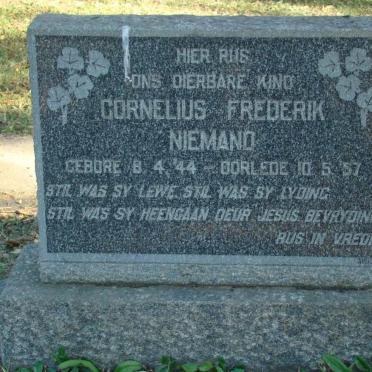 NIEMAND Cornelius Frederik 1944-1957
