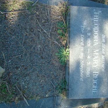 REICHE Theodora Mary 1901-1980