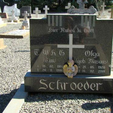 SCHROEDER T.W.K.G. 1914-1996 &amp; Olga MUSAUS 1920-2001