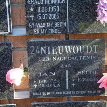 NIEUWOUDT Jan 1930-2003 &amp; Hettie 1939-