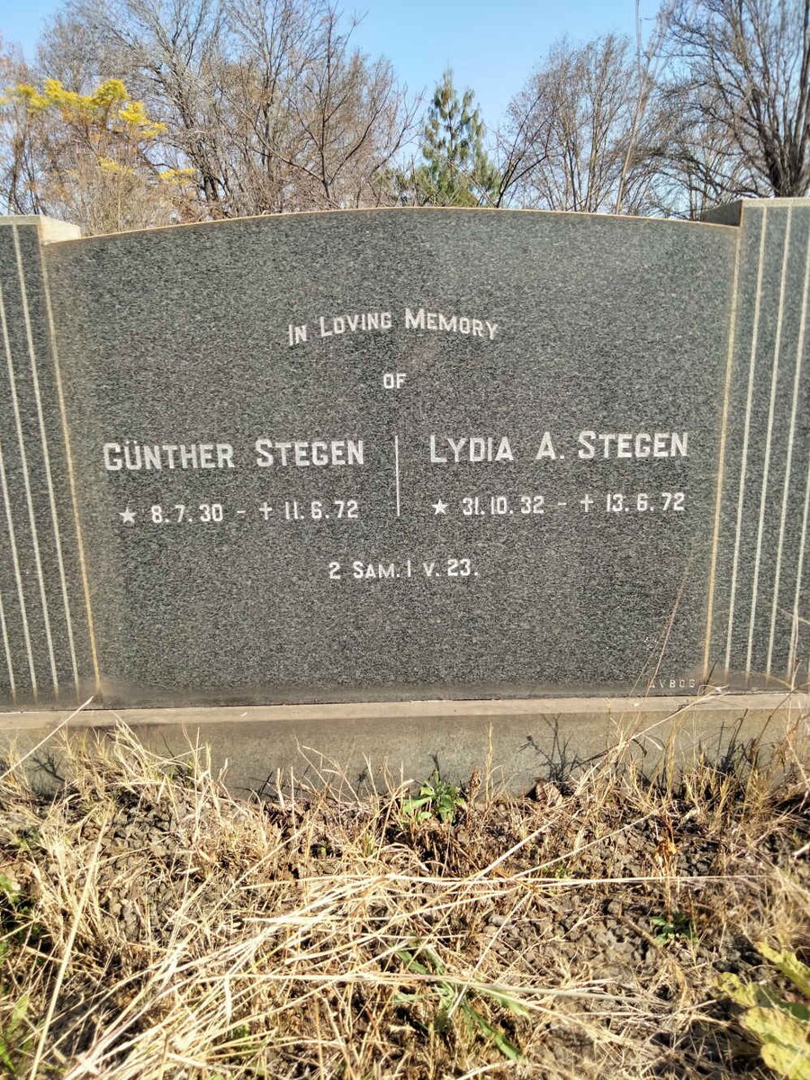 STEGEN Gunther 1930-1972 & Lydia A. 1932-1972