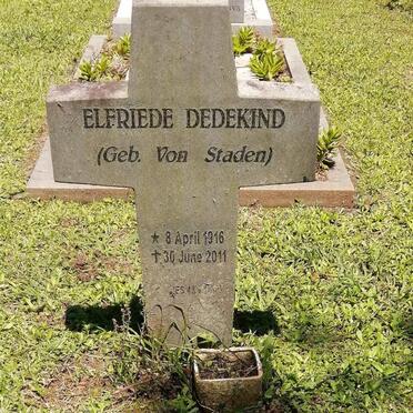 DEDEKIND Elfriede nee VON STADEN 1916-2011