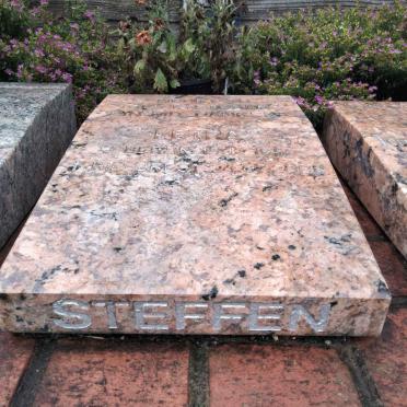 STEFFEN Petra 19??-2008