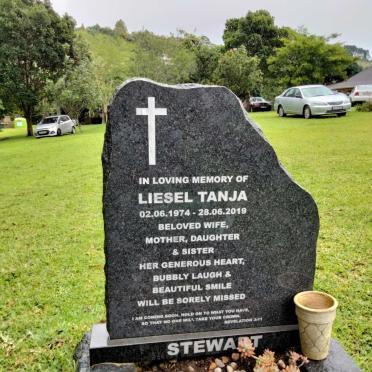 STEWART Liesel Tanja 1974-2019