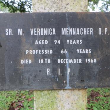 MENNACHER Veronica -1968